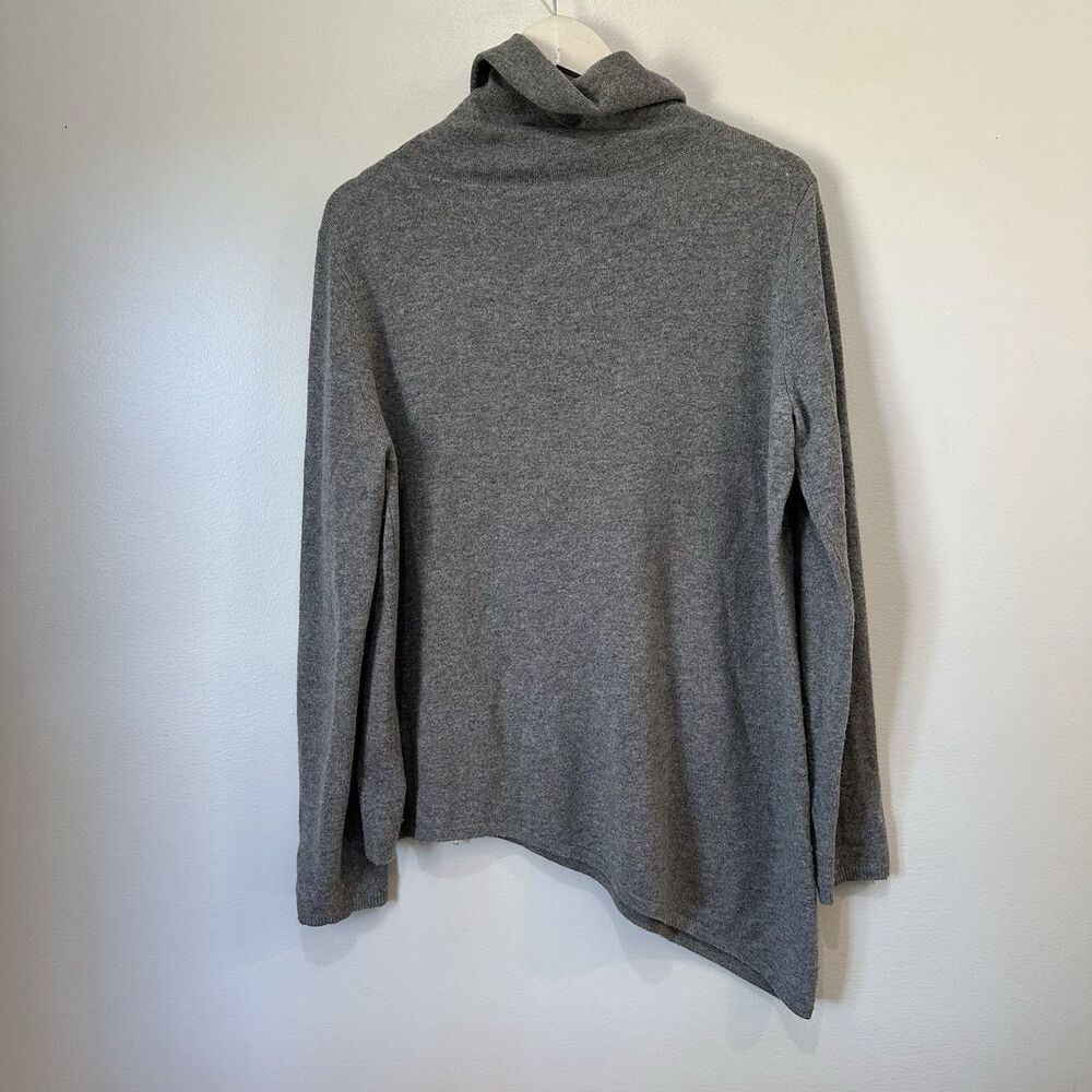 $368 Neiman Marcus Women's Gray Cashmere Asymmetric Hem Turtle-Neck Sweater SZ L